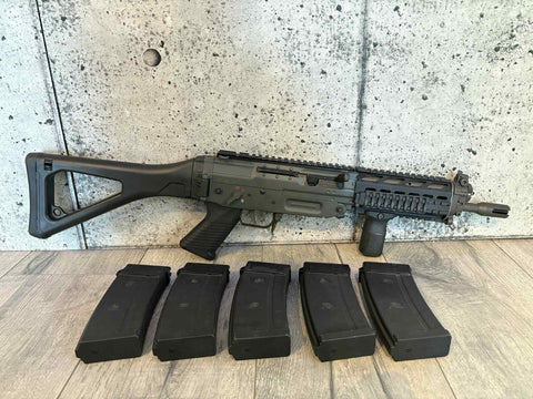 SECOND LIFE - GHK SG553 TACTICAL GBBR w/ 5 MAGAZINES