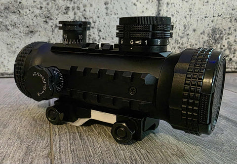 SECOND LIFE - MATRIX 1x30 RED/GREEN DOT SIGHT W/ PICATINNY RAILS