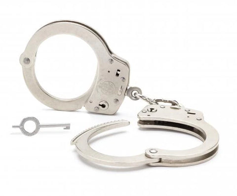 104 HIGH SECURITY CHAIN-LINKED HANDCUFFS