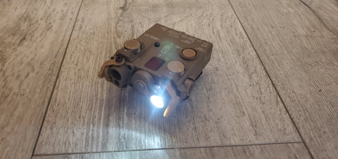 SECOND LIFE - DBAL-A2 RED DOT DUAL BEAM LASER SIGHT W/FLASHLIGHT